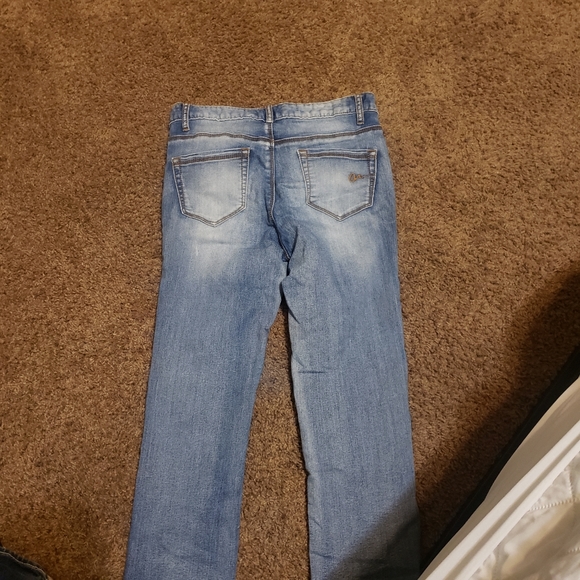 Capris - Picture 1 of 3